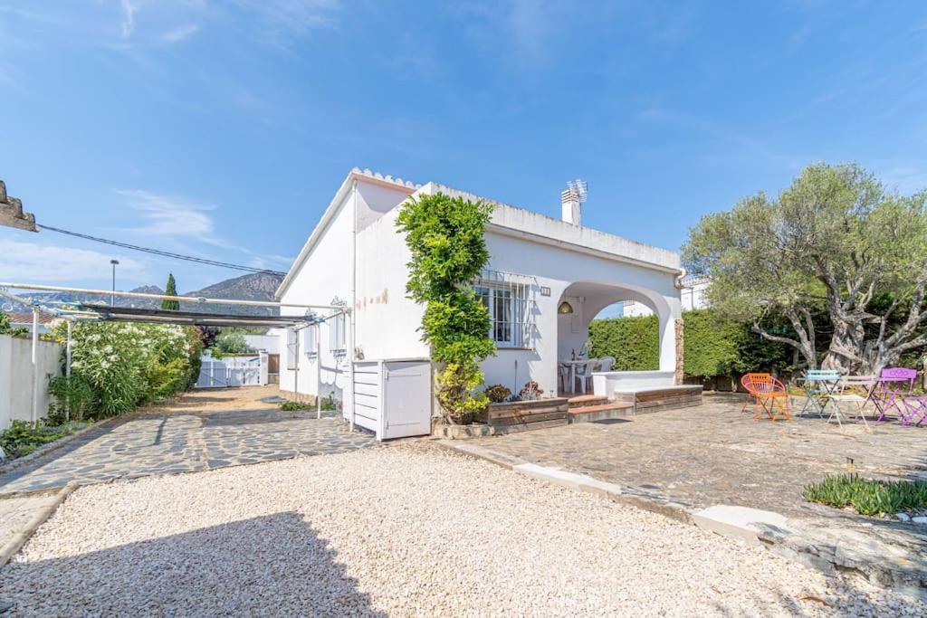 Mb1-House With Big Garden ,Swimming-Pool, & Barbacue In Rosesヴィラ エクステリア 写真