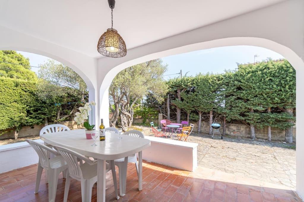 Mb1-House With Big Garden ,Swimming-Pool, & Barbacue In Rosesヴィラ エクステリア 写真