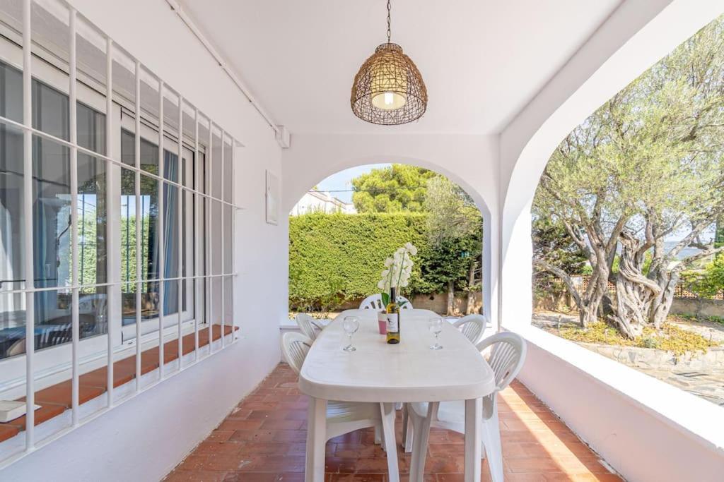 Mb1-House With Big Garden ,Swimming-Pool, & Barbacue In Rosesヴィラ エクステリア 写真